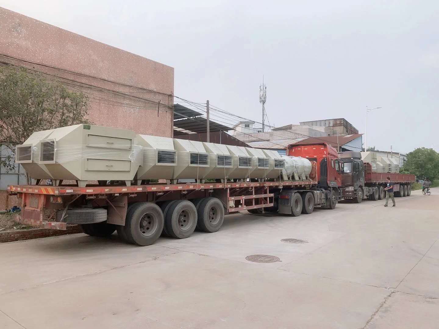 ɽ�|ĳ�о�Ժ��(sh��)�(y��n)���L(f��ng)�C(j��)��������L(f��ng)�C(j��),�h(hu��n)���L(f��ng)�C(j��)��